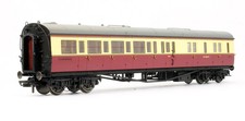 Hornby R4685A BR Crimson & Cream Collett Corridor Brake 3rd (RH) Coach 'W4925W'