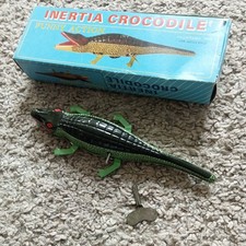 INERTIA CROCODILE vintage tin plate toy boxed and working with key