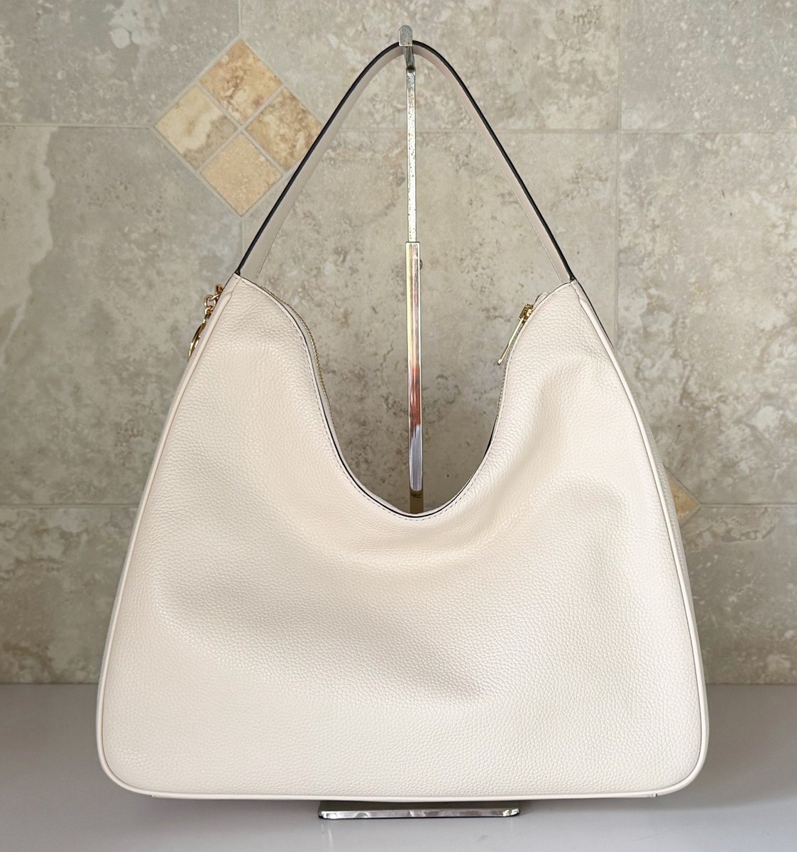 Michael Kors Nayla Medium Pebbled Leather Hobo Shoulder Bag Light