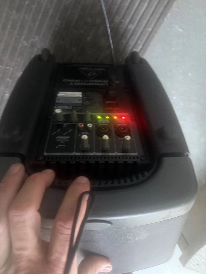 Behringer MPA40BT-PRO Portable 40W Bluetooth PA - Image 4 of 4