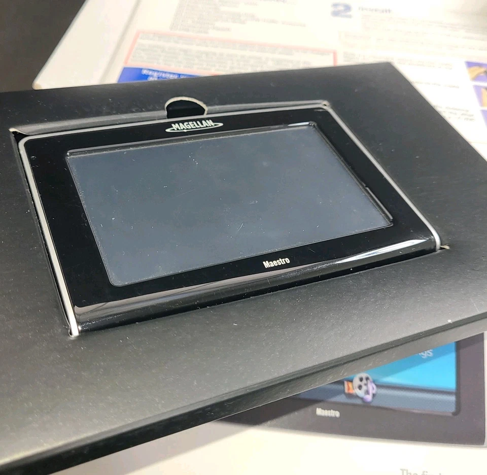 Magellan Maestro 4350 GPS Navigation System with Accessories & Box Untested - Image 3 of 4