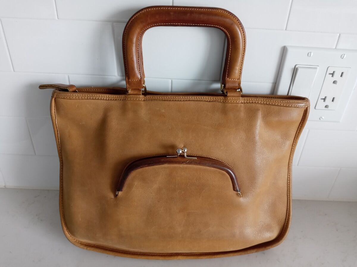 VINTAGE COACH NYC LEATHER PURSE KISSLOCK BAG RARE ***READ VINTAGE COACH NYC LEATHER PURSE KISSLOCK BAG RARE ***READ