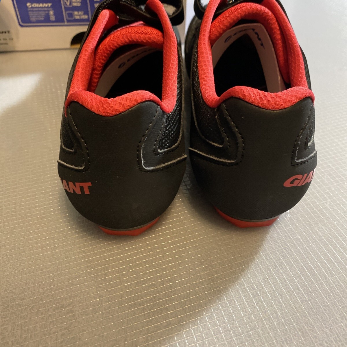 Chaussures De Cyclisme Sur Route Giant Bolt - Taille UK 9 (EU 43, US 10) - Occasion Bon état