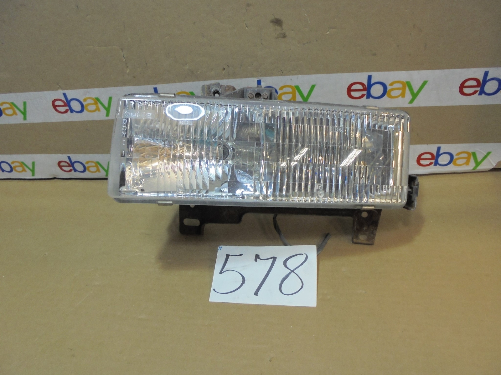96 - 02 GMC SAVANA DRIVER Side Headlight Used front Lamp #578-H