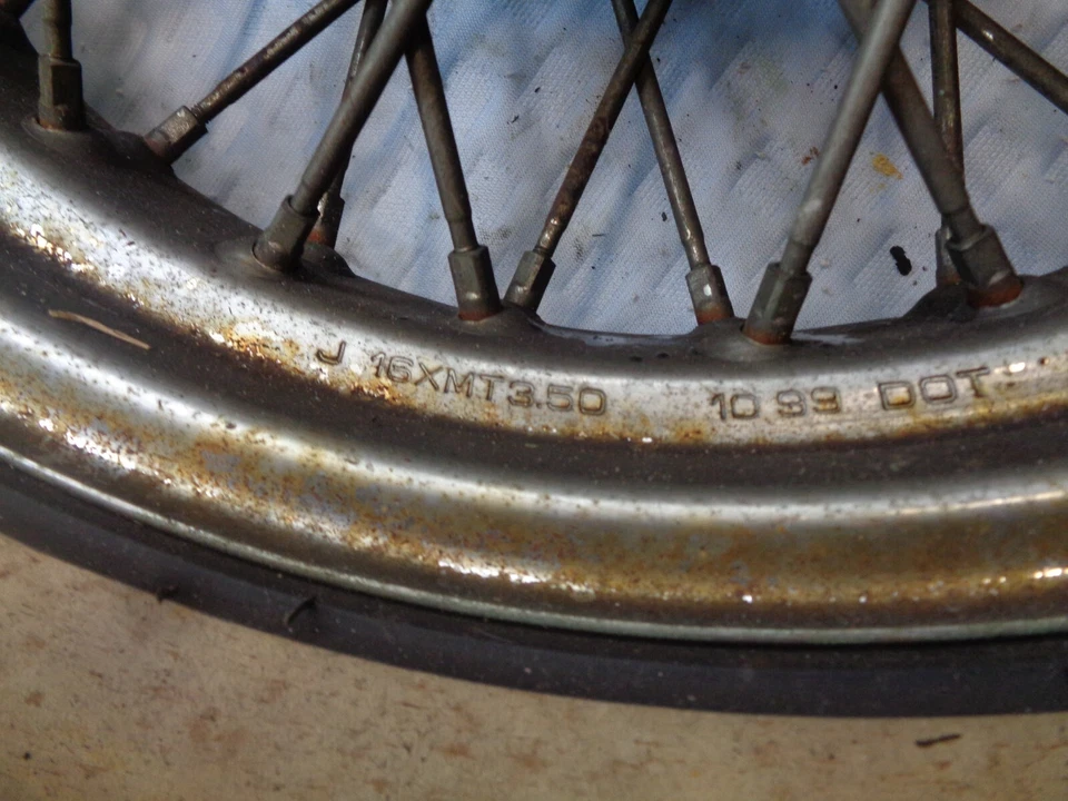 2000 Yamaha V Star XV 1600 rear rim wheel white wall tire Road Royal Silver Star - Изображение 4 из 4