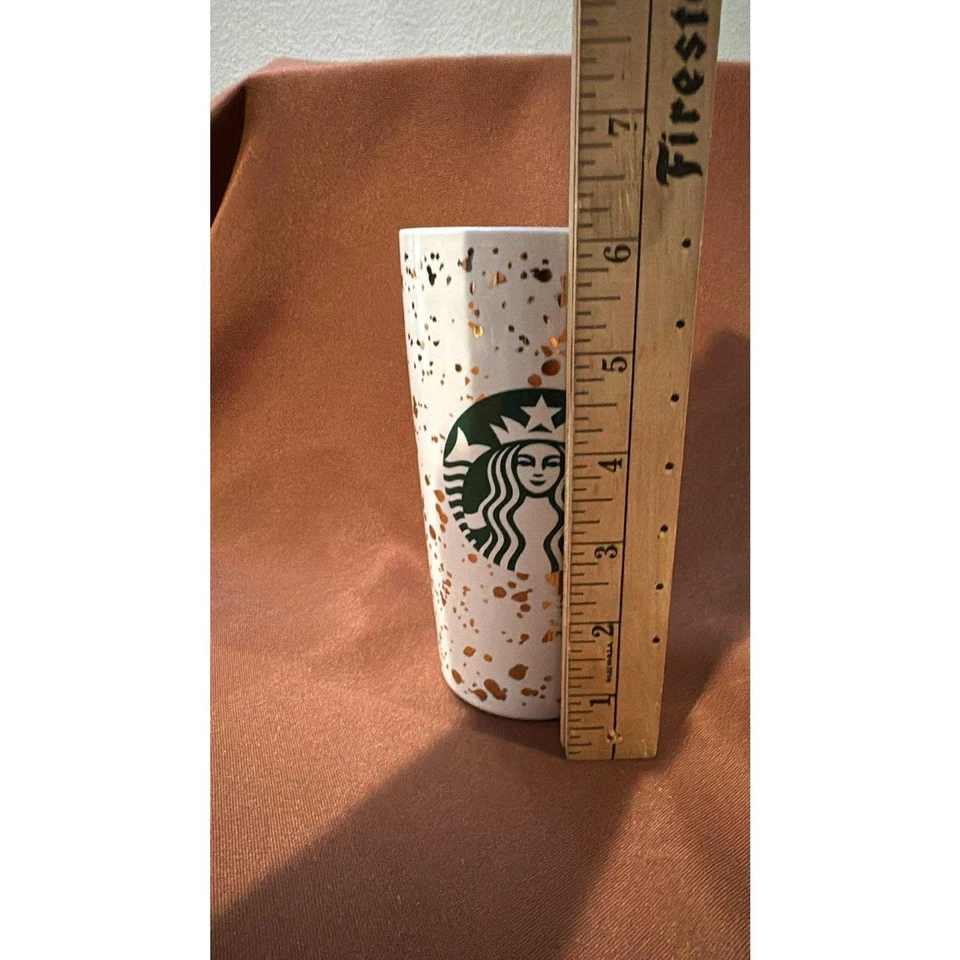 Vaso Starbucks 2019 confeti cerámica blanca manchas doradas vacaciones Foto 4 de 4