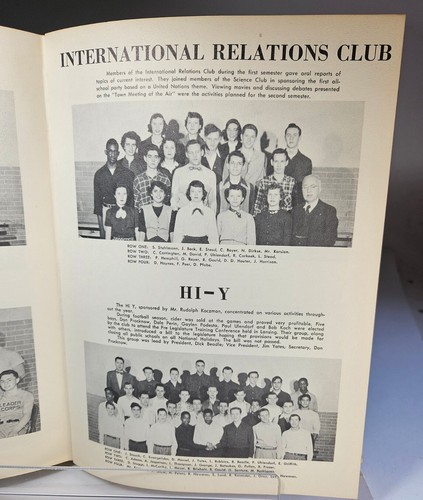 Omega 51 Ann Arbor Michigan Senior High School Yearbook with Commencement - Picture 8 of 9