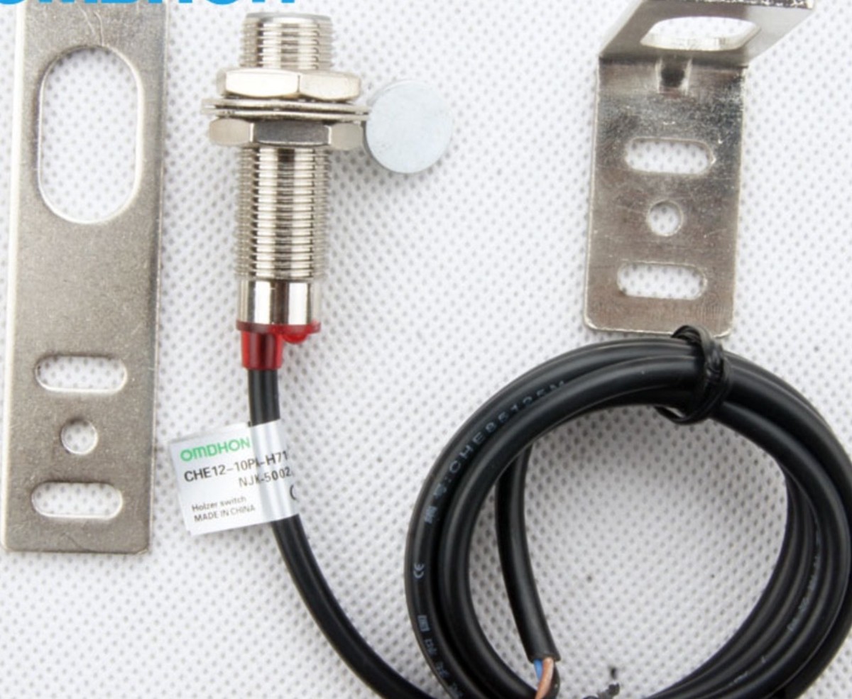 10pcs NJK-5002A PNP Hall Effect Sensor Proximity Switch DC 6