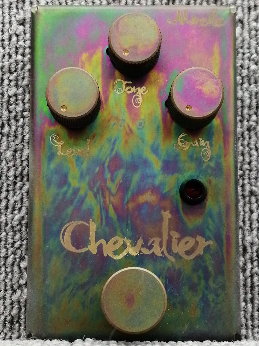 ギター HATA Chevalier  Overdriver ギター HATA Chevalier Overdriver mireille chevalierの