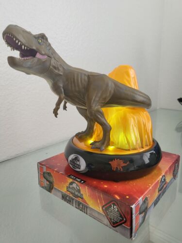 Lumière de nuit dinosaure volcan Jurassic World Park T-Rex - Photo 1 sur 7