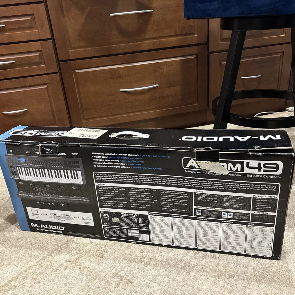 M-Audio Axiom 49 Advanced 49 Key Semi-Weighted USB Midi Controller Pre-owned - Image 3 of 4