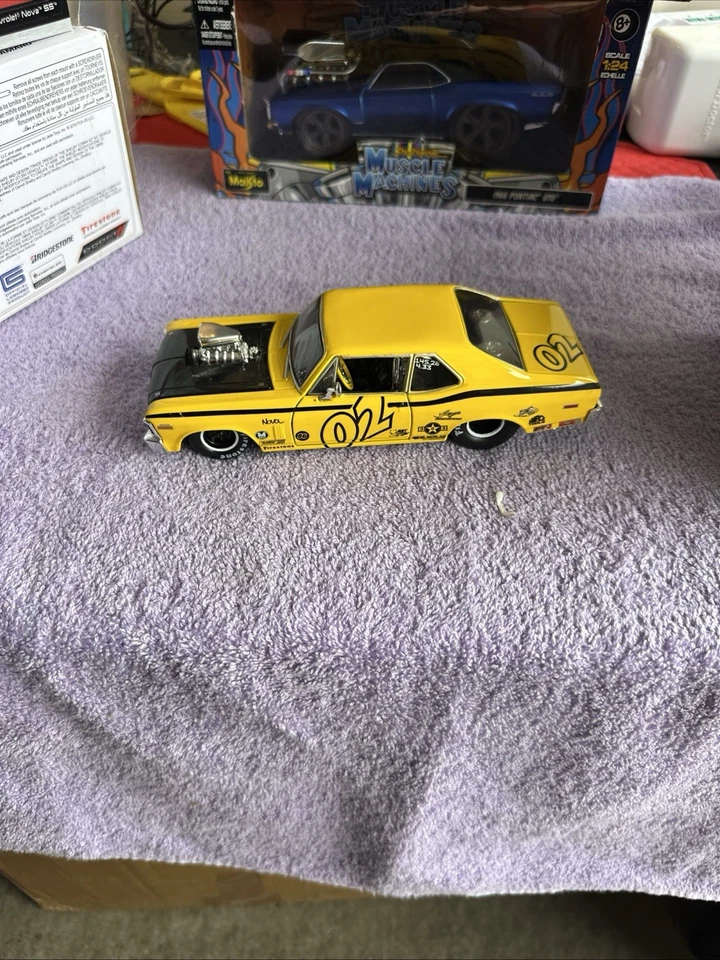 Transformers Bumblebee – 1970 Chevy Camaro – Hasbro/Paramount – 1:24 Diecast - Image 2 of 4