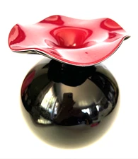 MCM Hand Made Art Glass Cased Black Red Cinnabar Ruffled Edge Vase 7 Inches Tall