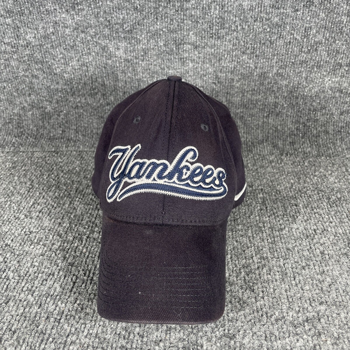 yankees nike swoosh