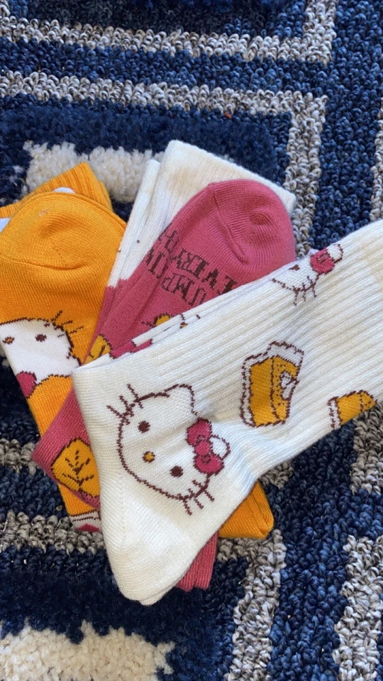 CALCETINES HELLO KITTY FALL CREWS Foto 2 de 3