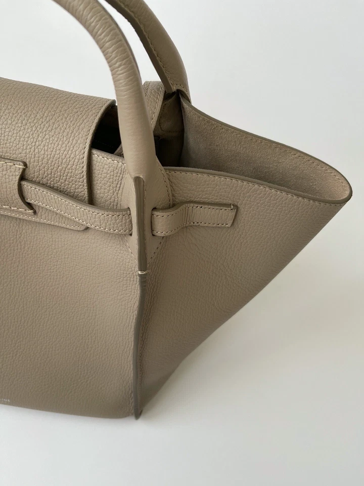 Bolso grande pequeño Celine de piel de becerro granulada en color topo claro Foto 4 de 4