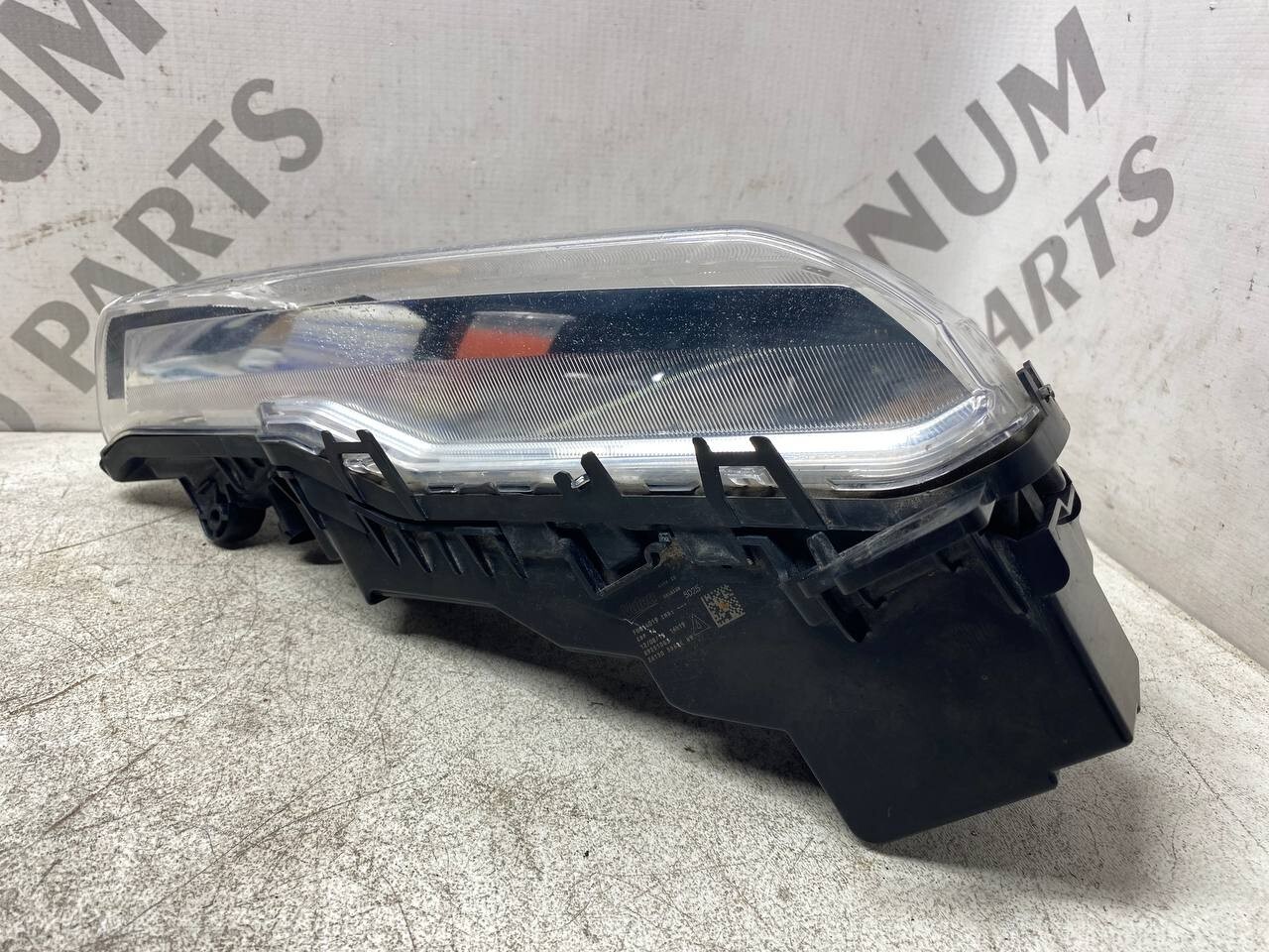 Infiniti Qx80 Fog Light Left Driver 2018 2019 90067651 LED OEM for  