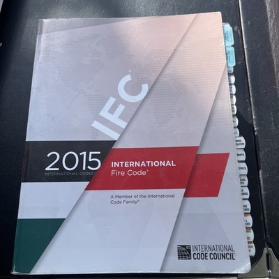 2015 International Fire Code by International Code Council (2014, Paperback)