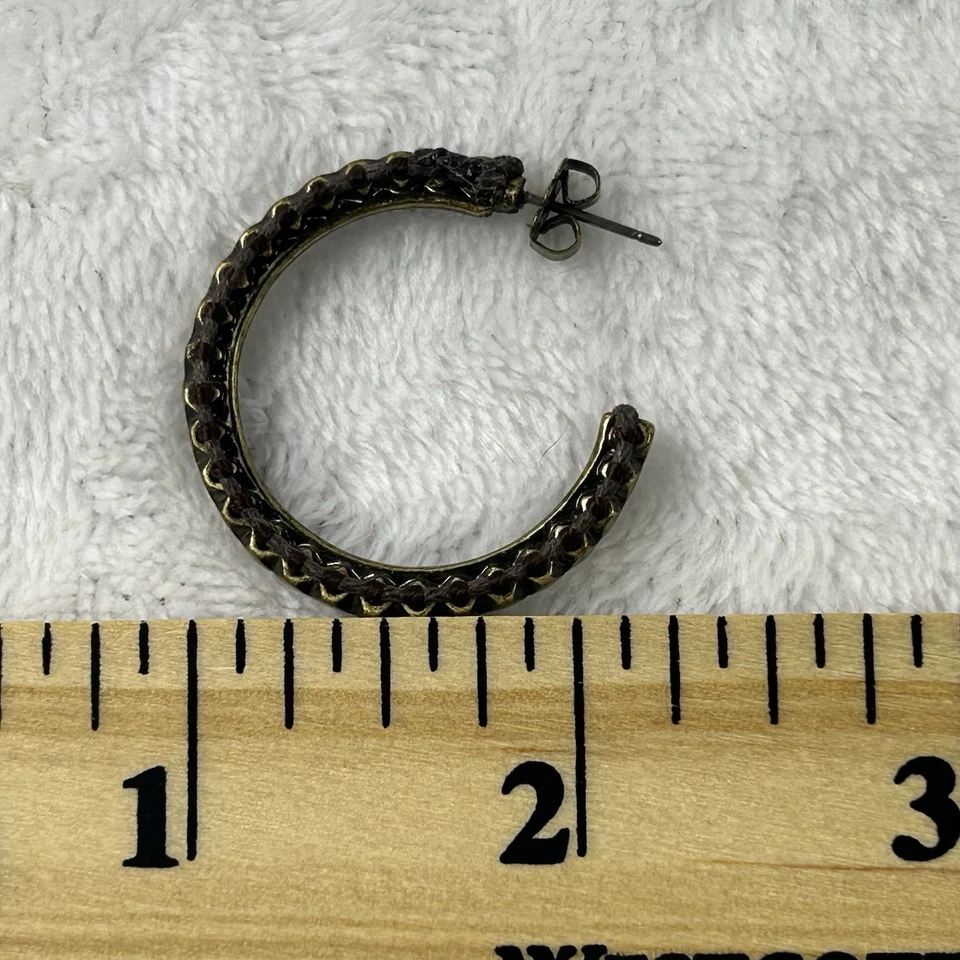 Pendiente de aro de moda vintage Avon en tono latón Foto 4 de 4