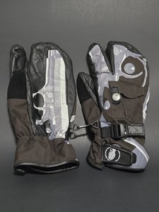 RARE Grenade Gloves Trigger Finger Mittens Gun Design Size Large Snowboard Ski 