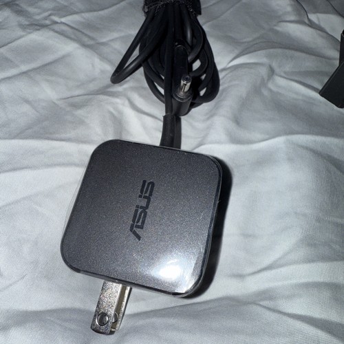 ASUS RT-AX3000 Dual-Band Gigabit Wi-Fi Router - Picture 18 of 19
