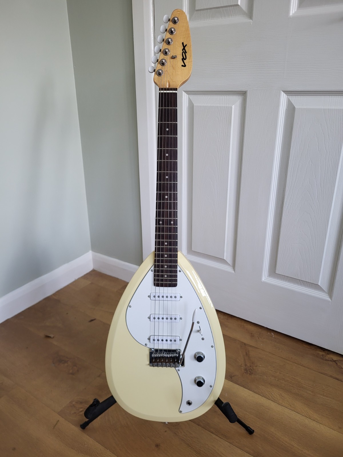 Vox Mark III V Teardrop  /  Droplet Guitar Rare ,Gig Bag, Mint condition