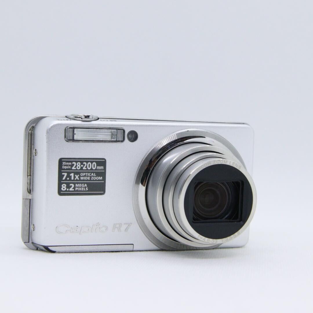 Ricoh Caplio Series Caplio R7 Silver 7.1X Optical Zoom 8MP Ricoh Caplio Series Caplio R7 Silver 7.1X Optical Zoom 8MP