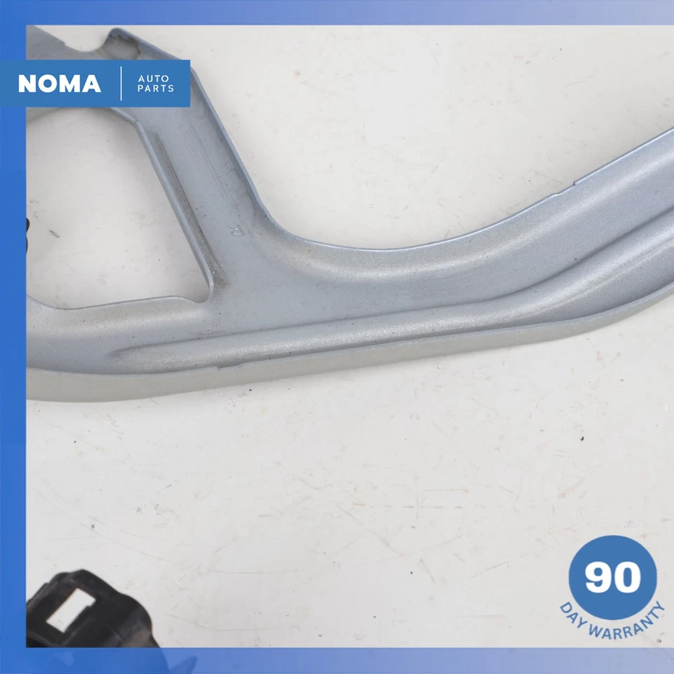 2013 宝马 ActiveHybrid 5 右乘客侧挡泥板安装支架 4 件套原始设备制造商 — 第 3/4 张图片