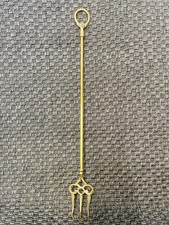 VINTAGE BRASS UTENSIL FIRE UNIQUE FORK DESIGN WITH RING HANDLE TOASTING