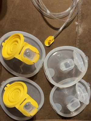 Medela Pump In Style MaxFlow Hands-Free Double Electric Breast Pump Kit