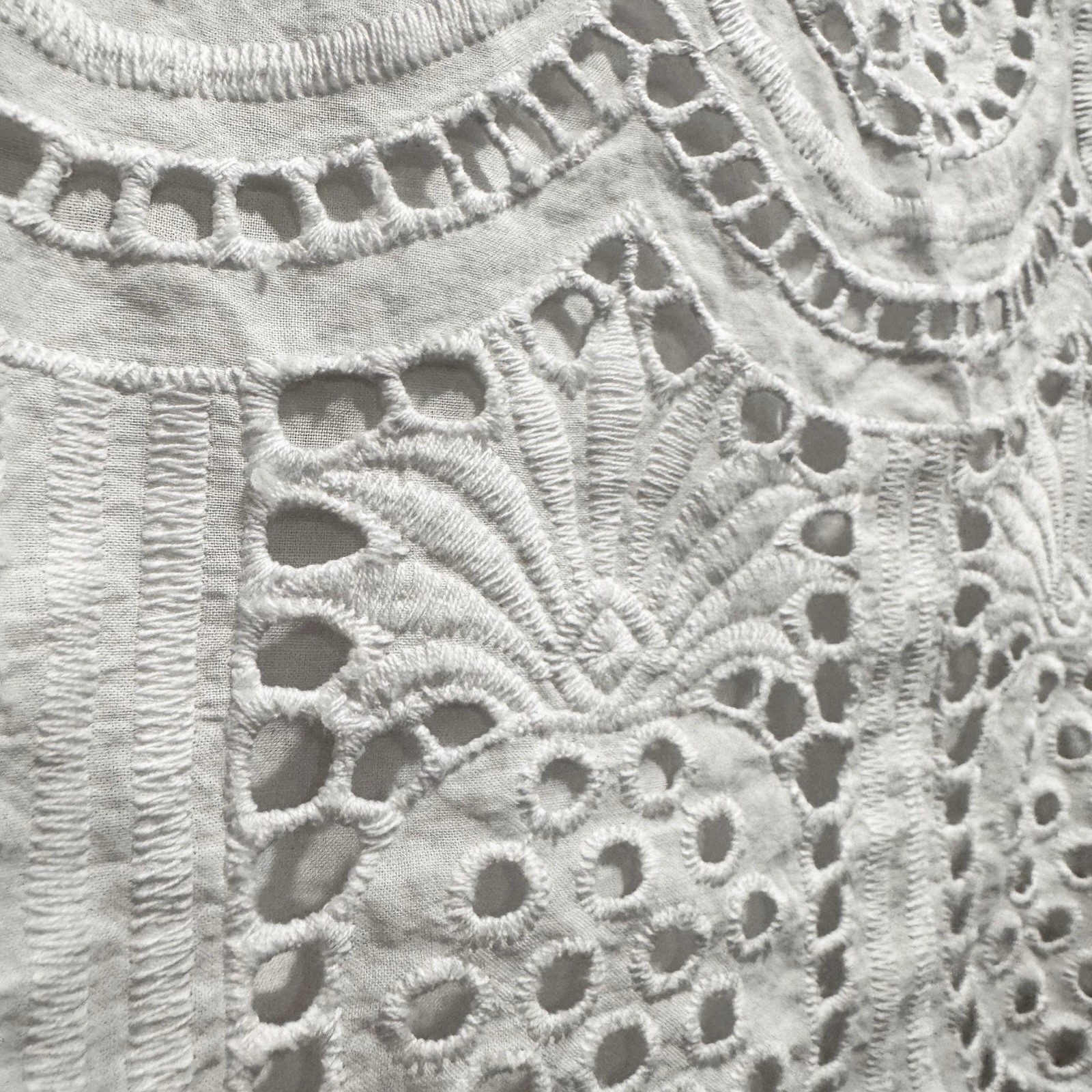 Talbots EYELET PINEAPPLE BUTTON BACK SHELL White … - image 8