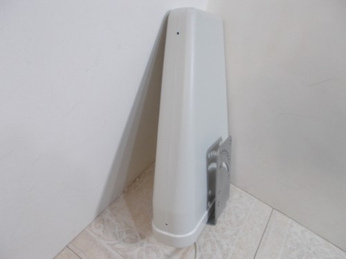 Wilson 314411 Cell Wide Band Directional Antenna 700-2700MHz W ...