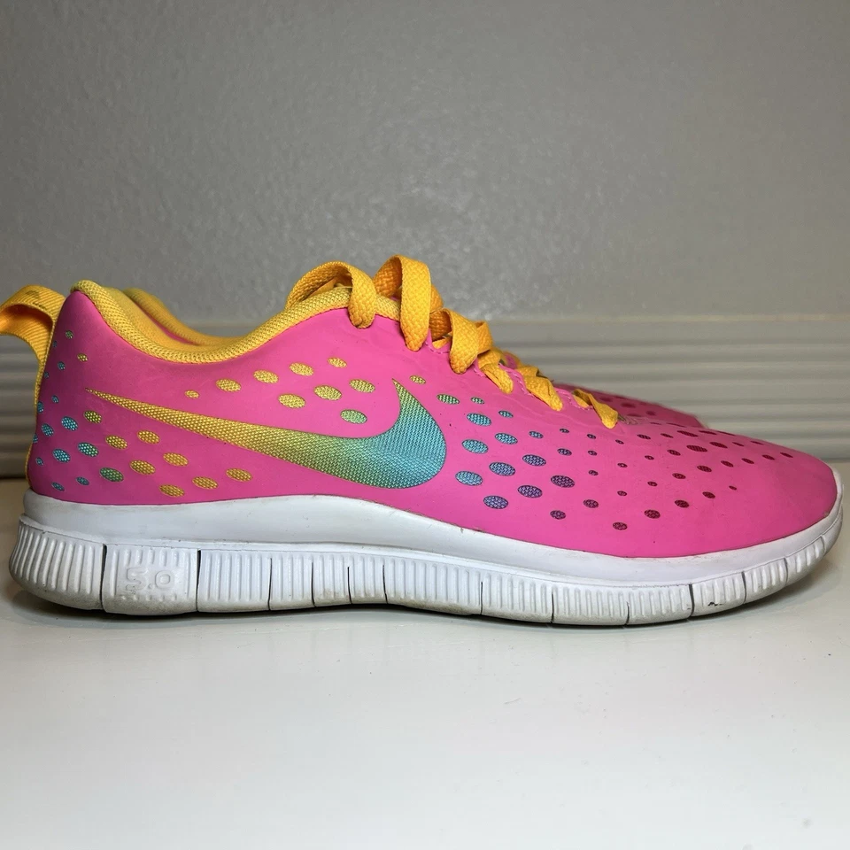 Girls 6Y Nike Free Express Running Shoes Sneakers Pink Bright Vibrant Colorful - Image 2 of 4