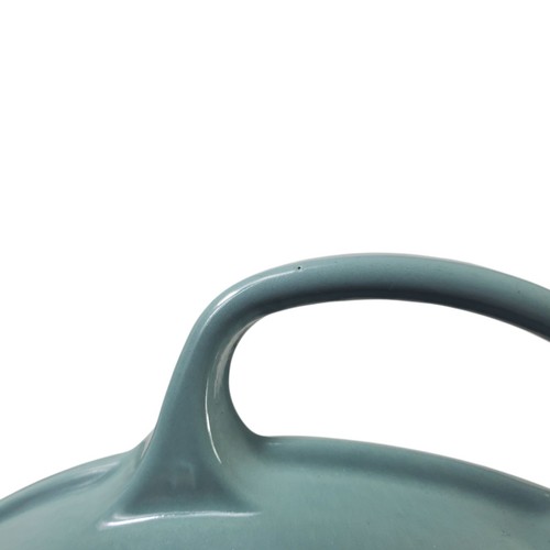 Le Creuset Signature Skillet Sea Salt 10.25" NWOB Flaw READ - Picture 5 of 8