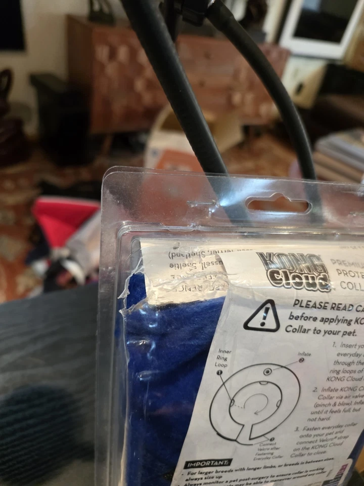 Coleira protetora inflável nuvem KONG cães pequenos tamanho 6-10 cone cirúrgico - Imagem 3 de 4