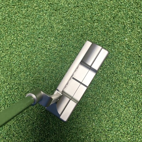 NEW 2025 Scotty Cameron Studio Style Newport 2 Plus Putter - RH, 35" - w/HC - Picture 3 of 6