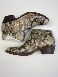 brintly leather ankle bootie