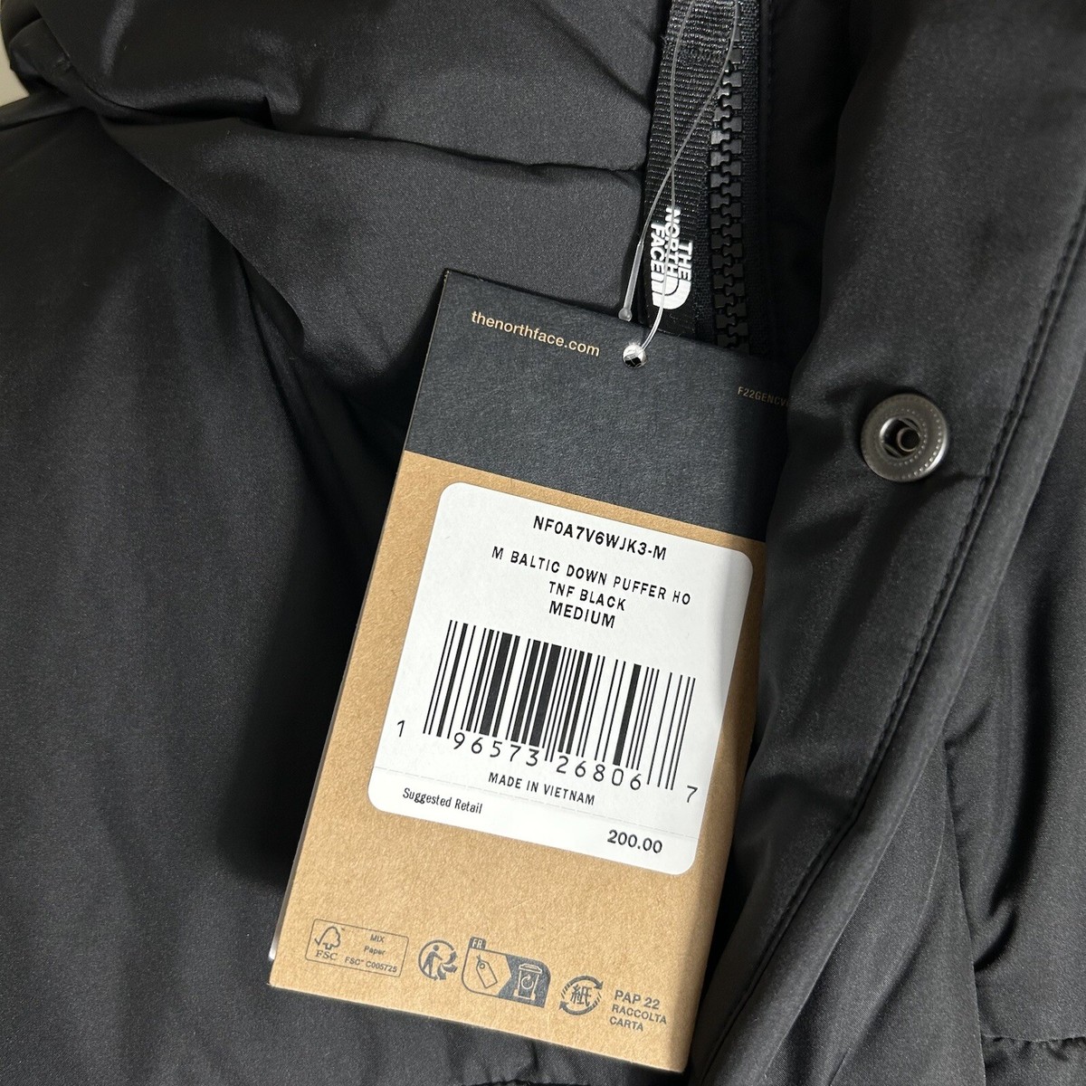 The North Face Men's Baltic Down Puffer Hoodie Jacket TNF The North Face Men's Baltic Down Puffer Hoodie Jacket TNF