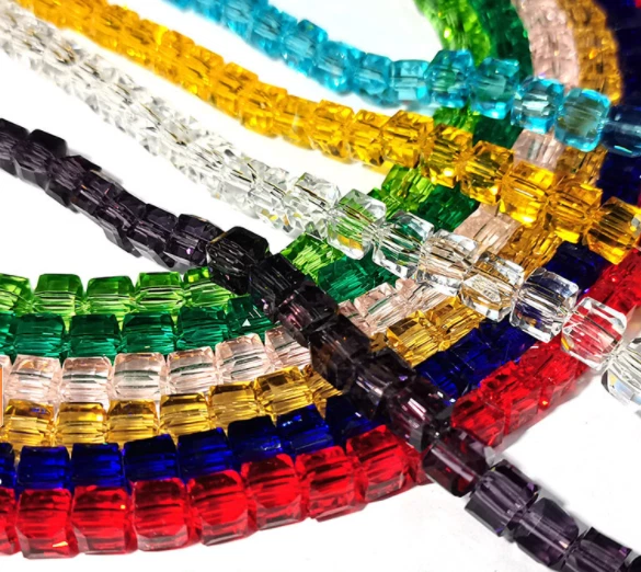 4mm 6mm 8mm Crystal Glass Cube Faceted Loose Crafts Beads Lot - Image 4 of 4