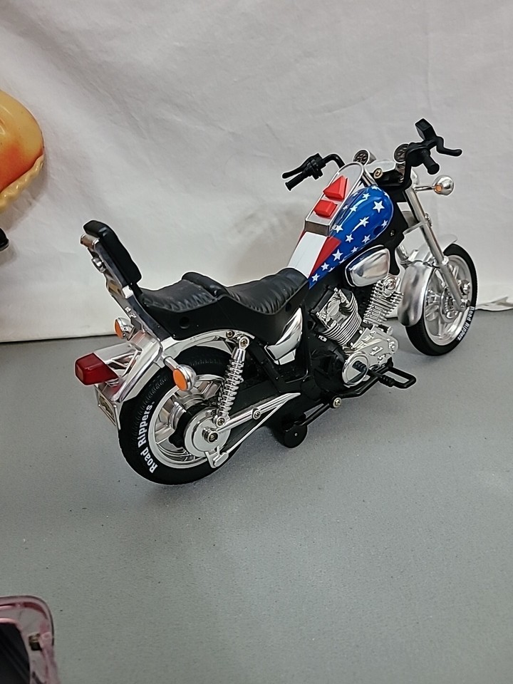 V Ripper Toy ROAD RIPPERS BORN TO BE WILD MOTORIZED CRUISIN MUSIC MOTORCYCLE 2004 ...