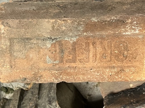 TARJETA DE CUMPLEAÑOS LADRILLO ENVÍANOS EL MENSAJE Y LES ENVIAREMOS UN LADRILLO SIN ENVOLVER - Imagen 3 de 10