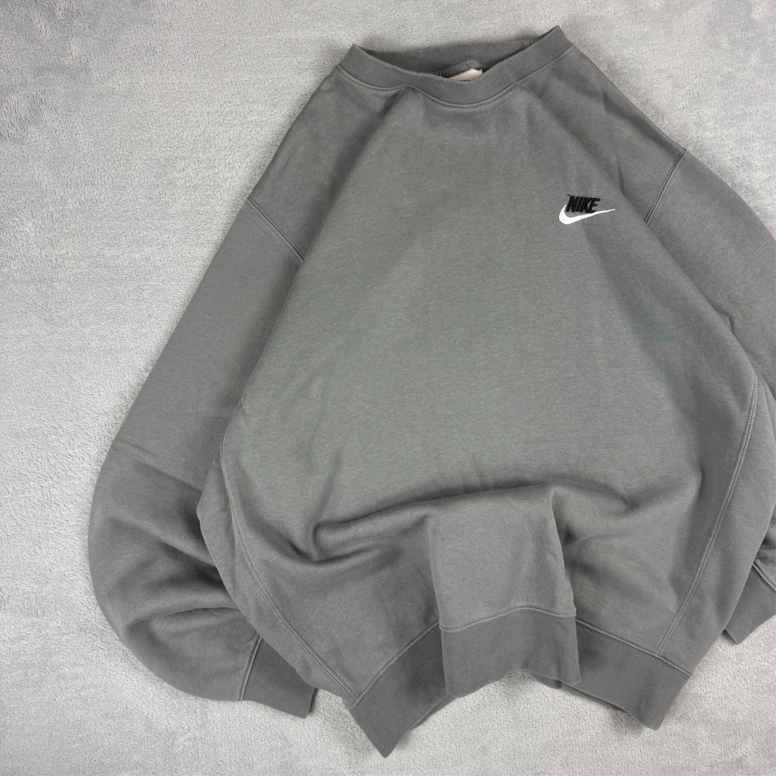 Vintage Nike Club Grey Swoosh Heavyweight Size Large Pullover Sweatshirt image 2