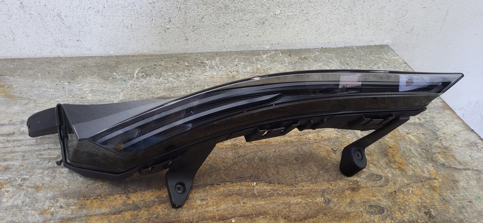 2019-2023 MCLAREN 720S TAIL LIGHT DRIVER SIDE USED LED OEM *DC9102