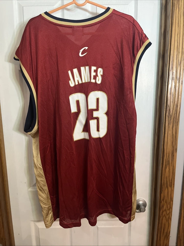 Camiseta para hombre Cleveland Cavaliers Lebron James 3XL roja Reebok #23 NBA Cavs Foto 4 de 4