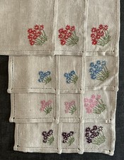 vintage table linen - 3 individual place settings - 1 set for serving dishes
