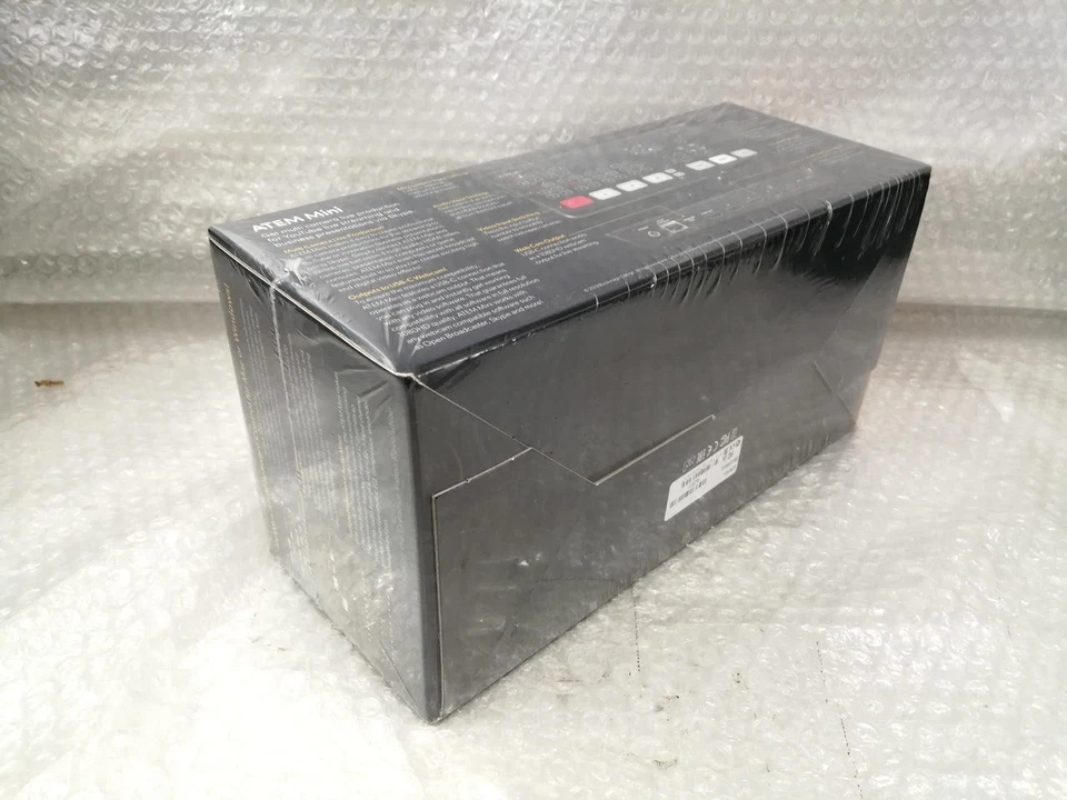 Blackmagic Design ATEM Mini HDMI Live Stream Switcher 4 Input SWATEMMINI - Image 3 of 4