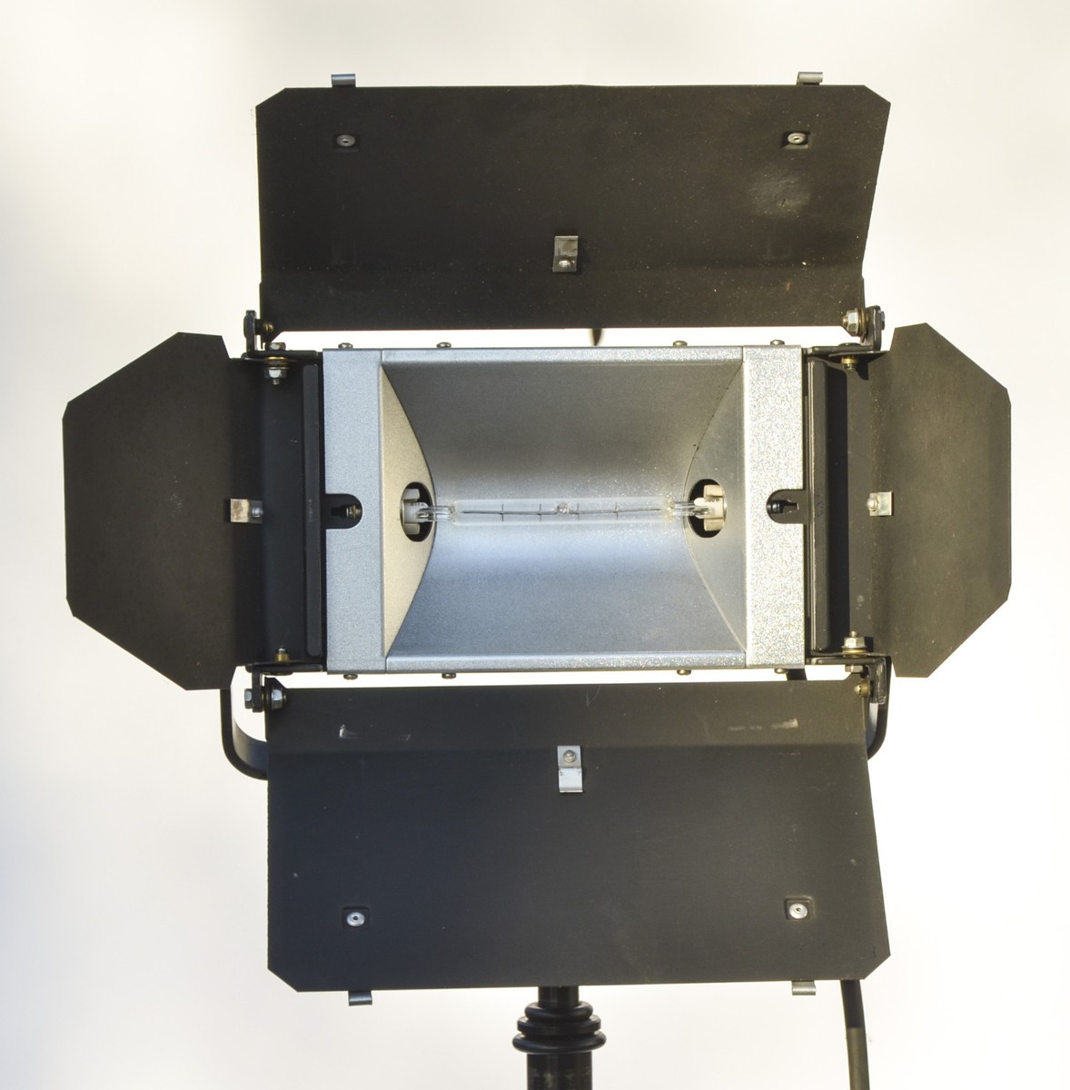Broad Light 1K Quartz 4 Blade Barndoor w Gel Clips Rank