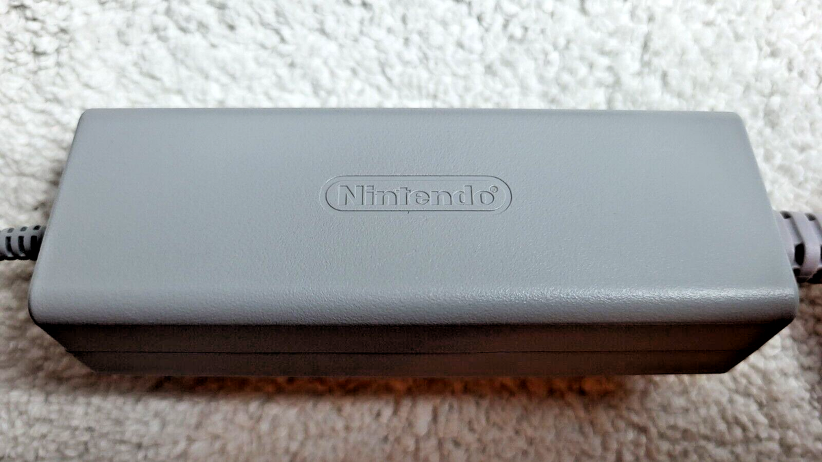 OEM Nintendo Wii U GamePad Charging Dock Cradle WUP-014 w