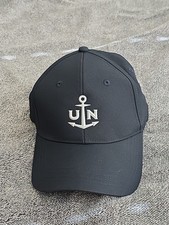 Cappello sportivo Ulysse Nardin logo nautico edizione limitata nero cinturino regolabile