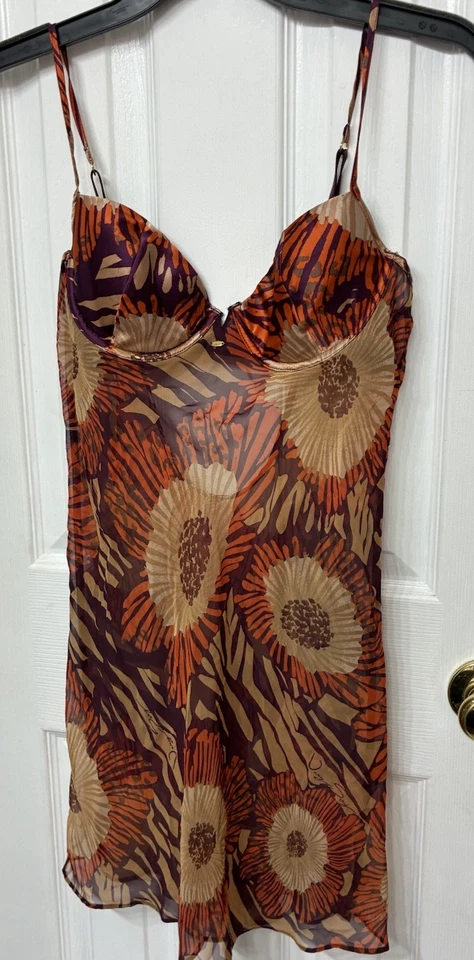 Camisón Victoria’s Secret muy sexy de seda púrpura y naranja 36B Foto 2 de 4